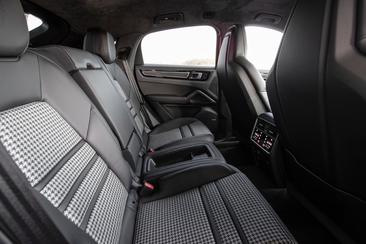 Porsche Cayenne Hybrid